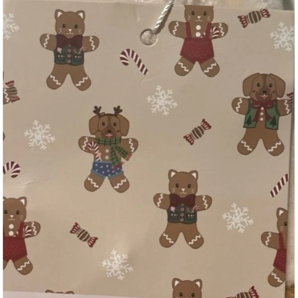 Christmas Gingerbread Cat & Dog Blanket